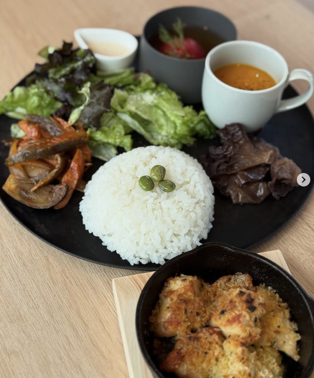 ランチプレートとドリンク